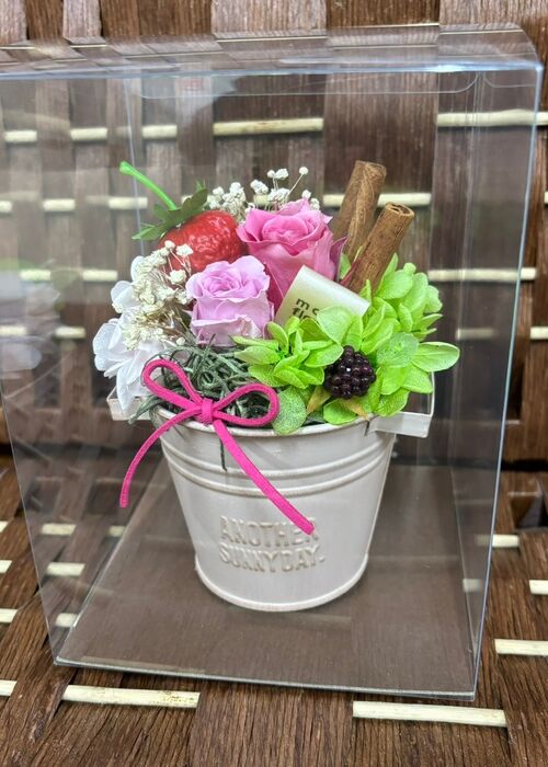 プリザーブドフラワー | 高崎で花屋を営むフラワーショップは多種多様